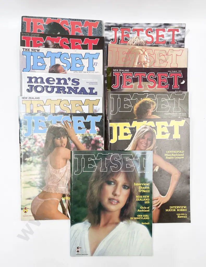 Quantity of Assorted Magazines Image 1++