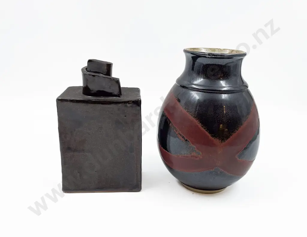 NZ Pottery Vase and Slab Vase Image 1++