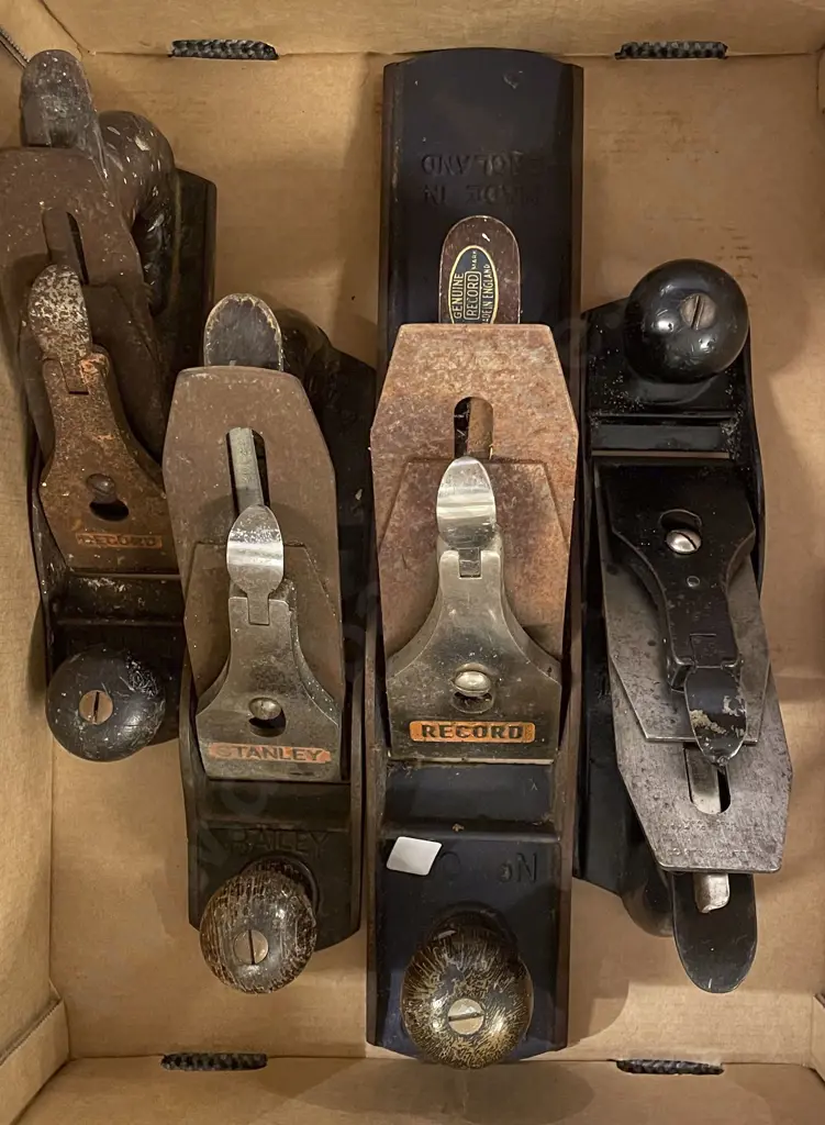 Four Vintage Wood Planes Image 1++