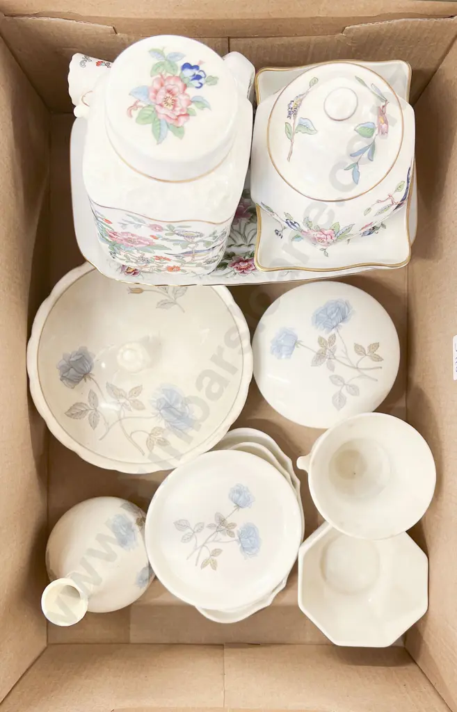 Small Quantity of Assorted China including Aynsley and Wedgwood Image 1++