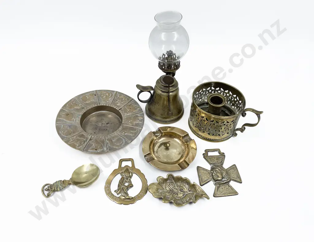 Collection of Vintage Brasswares Image 1++