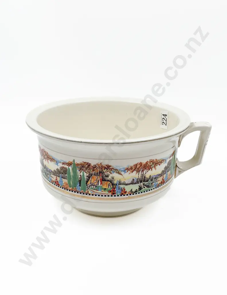 Falconware Chamber Pot Image 1++