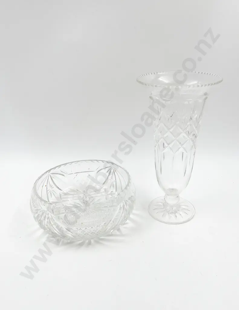 Webb & Corbett Crystal Case and Bowl Image 1++