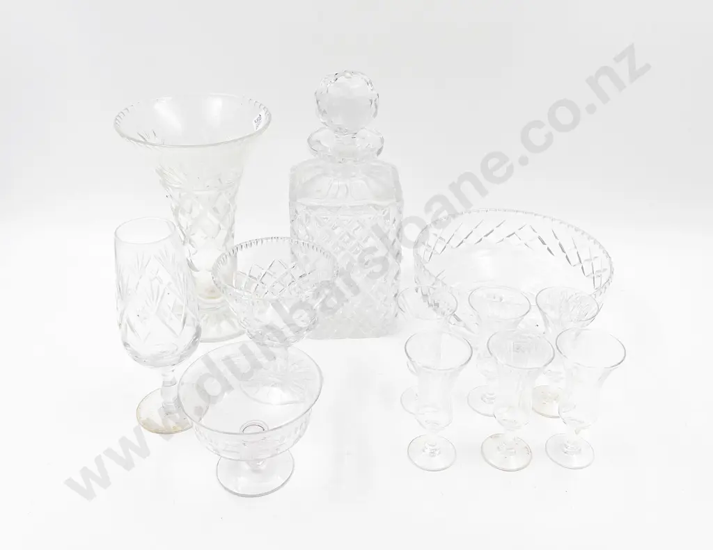 Small Quantity of Crystal and Glass Ware including Decanter Image 1++
