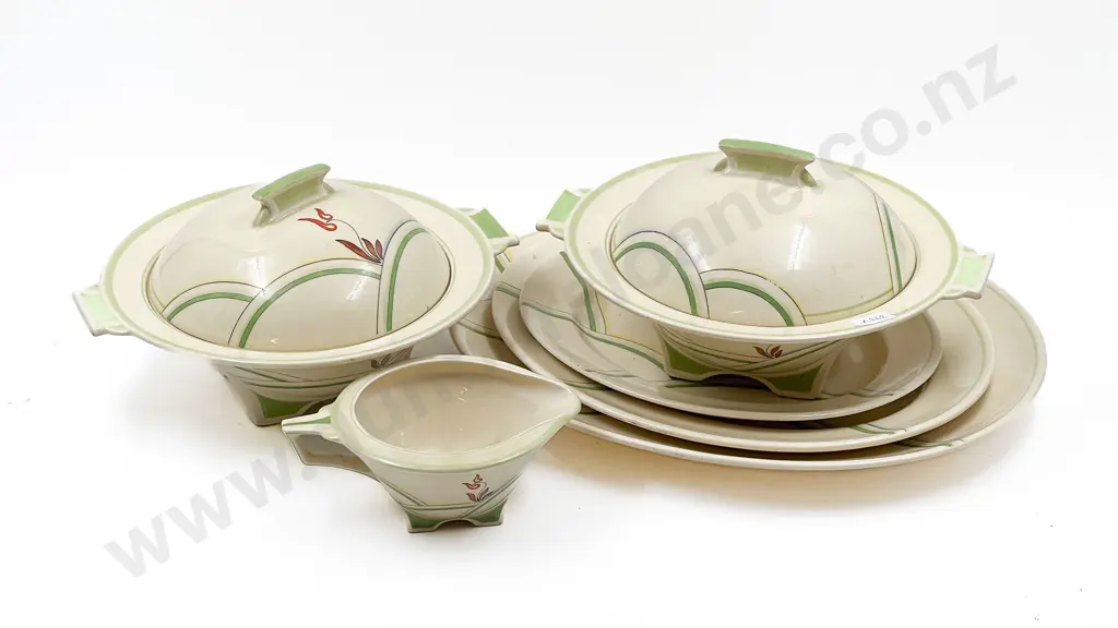 Six Pieces of RD Dubarry Patterned Dinner China Image 1++