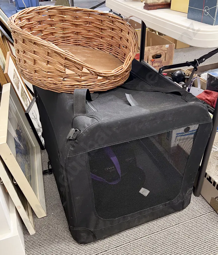 Pet Travel Cage and Basket etc Image 1++