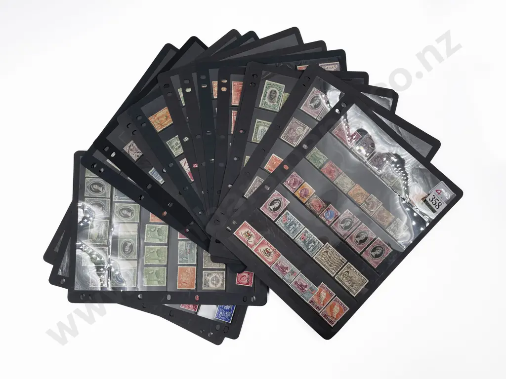 Stamp Album with Loose Pages in Folder Image 1++