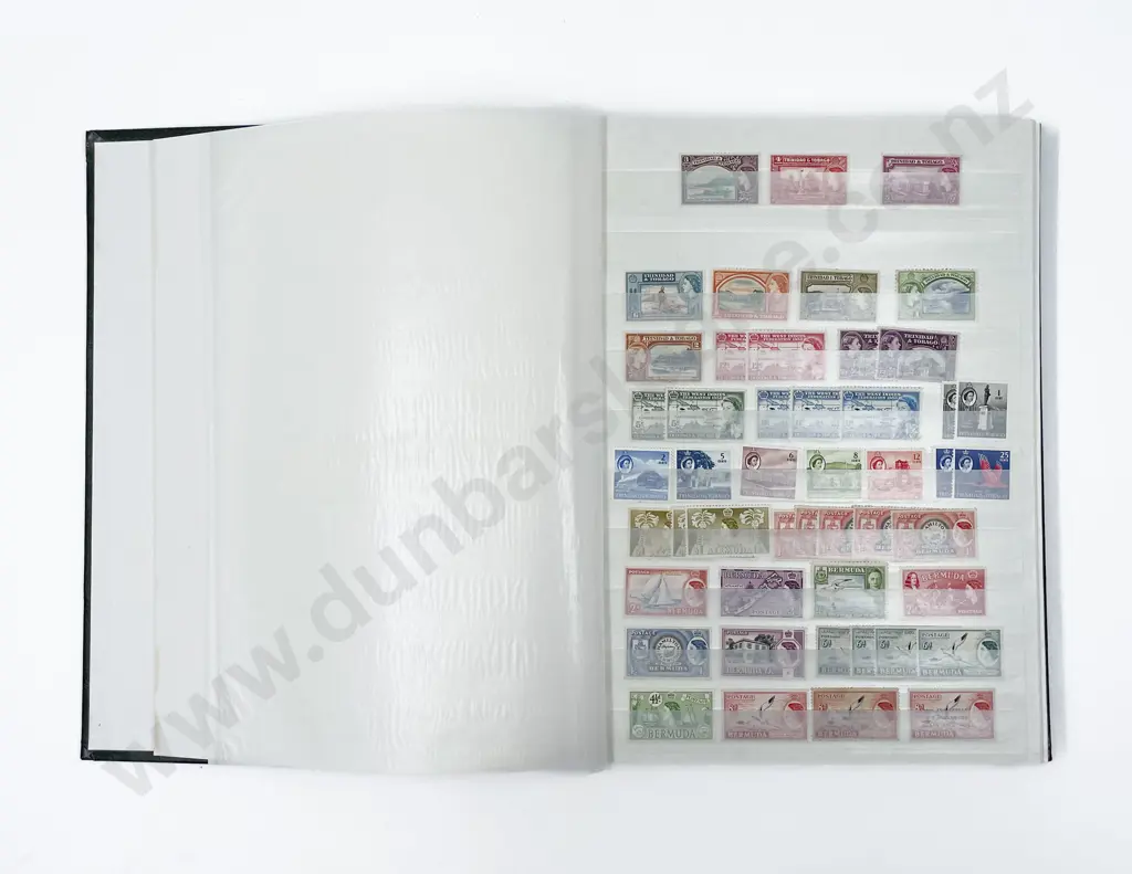 Stamp Album with Loose Pages in Folder Image 1++