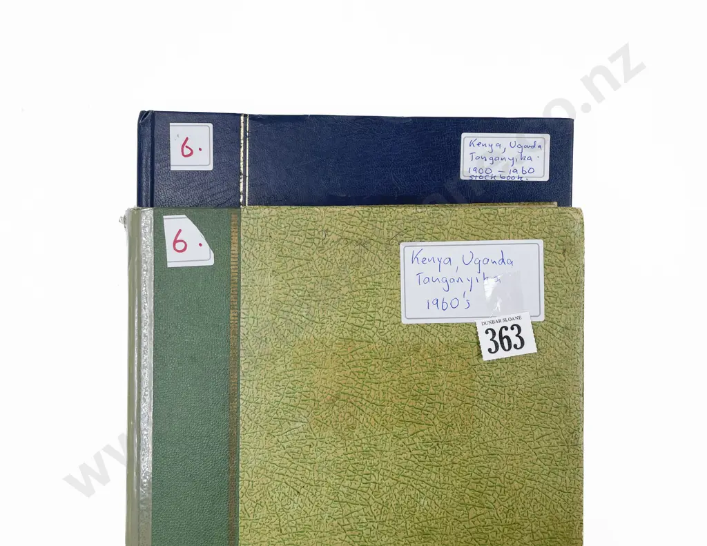 Stamp Binder and Four Albums Image 1++
