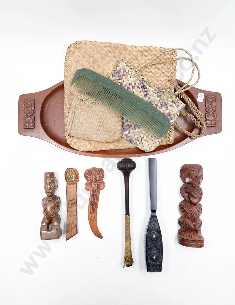 Quantity of Assorted Carved Maori Tourist Ware etc Image 1++