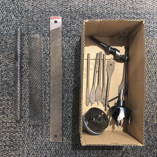 Small Qty of Assorted Tool Accessories