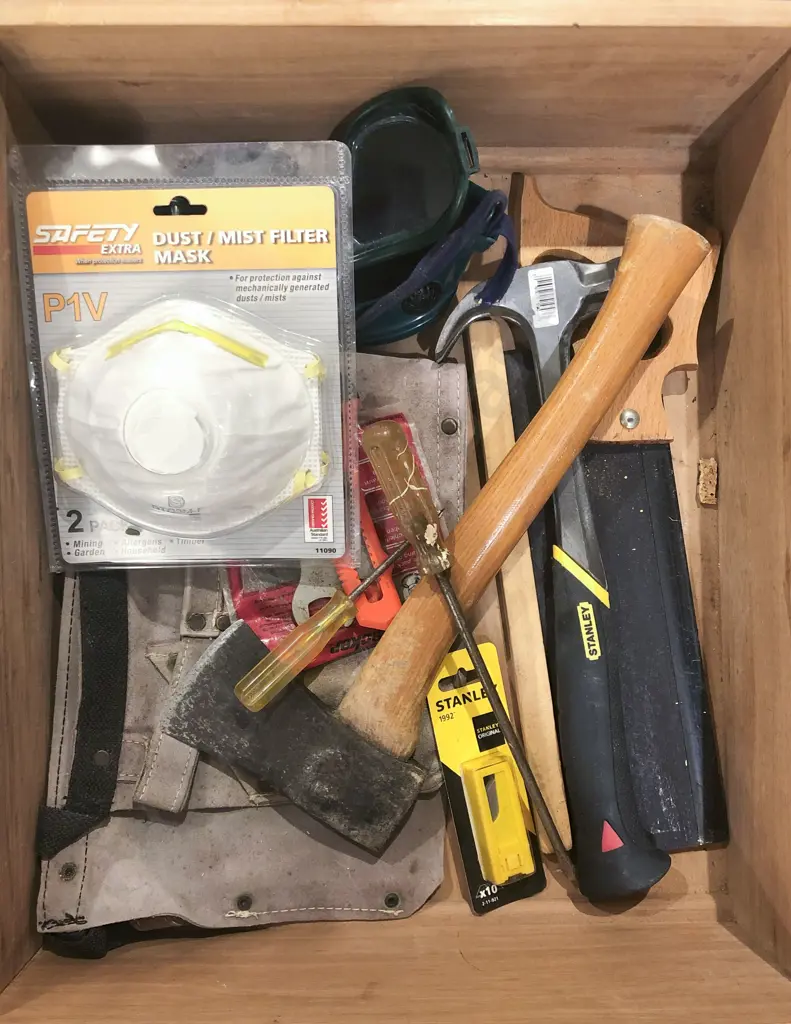 Qty of Assorted Tools Etc Image 1++