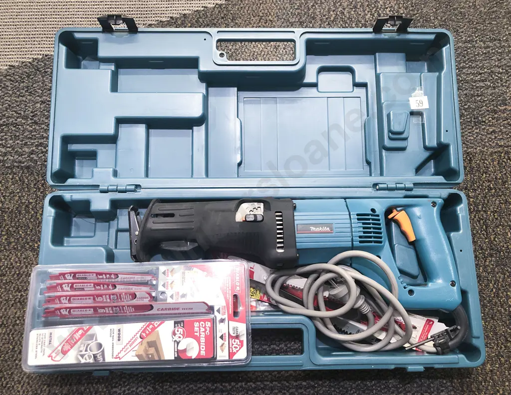 Cased Makita Reciprocating Saw Image 1++