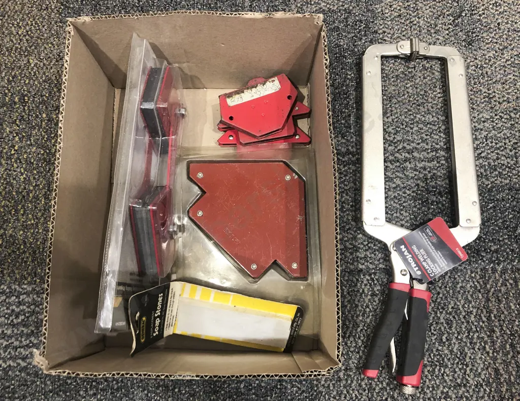 Qty of Assorted Welding Magnets with C Clamp Welding Plier Image 1++
