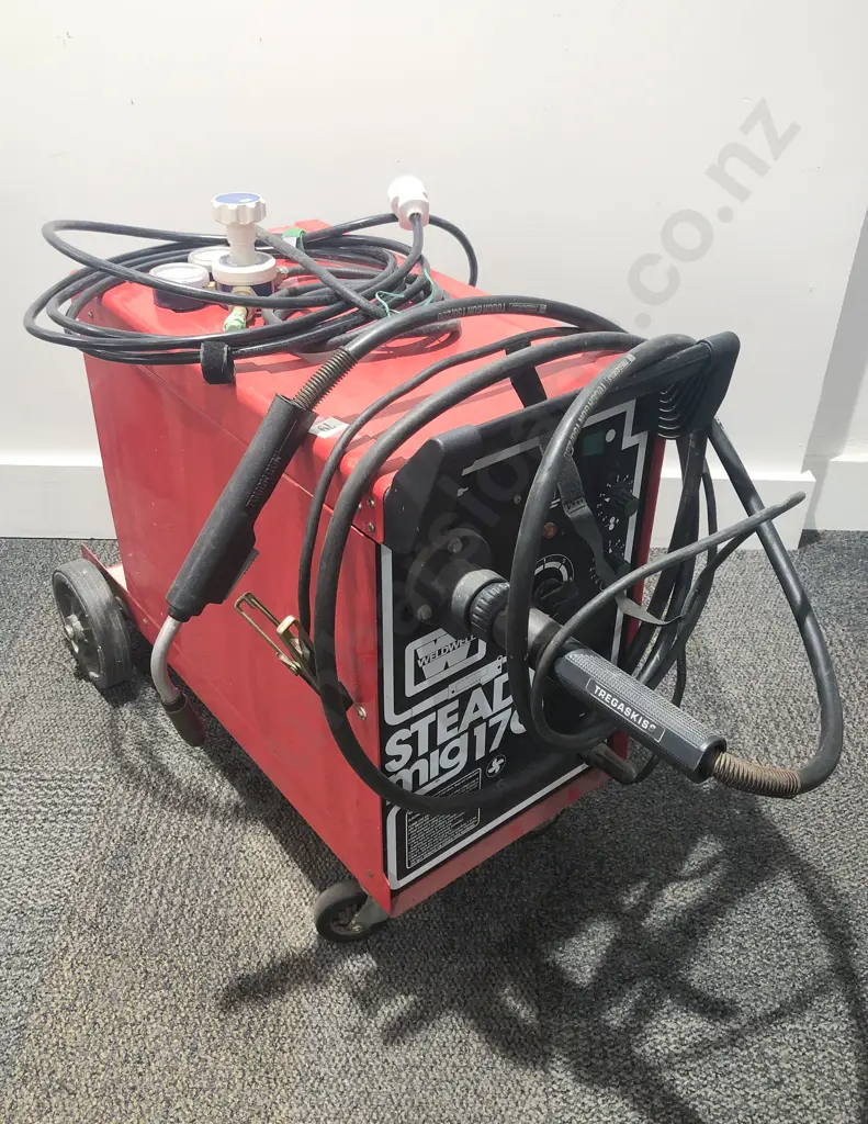 Weldwell Steady Mig 170 Welding Machine and Assorted Image 1++