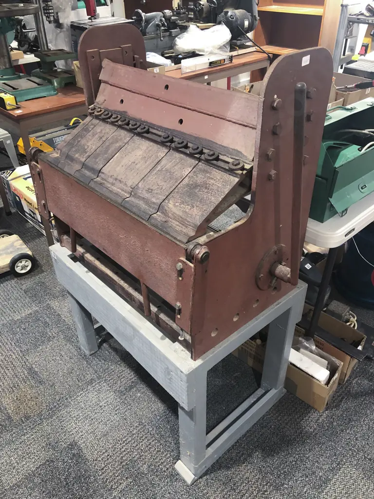 Vintage Sheet Metal Folder Image 1++
