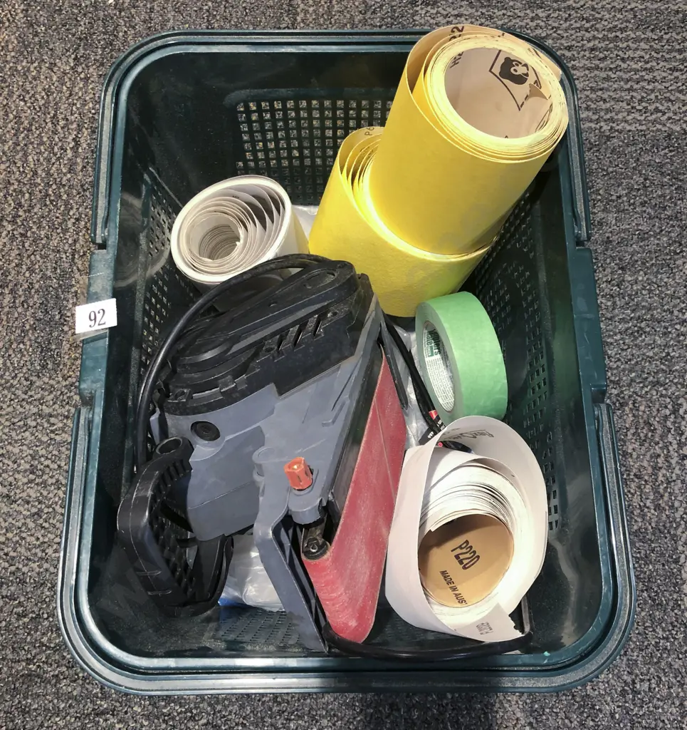 Ozito Belt Sander and Assorted Sandpaper Image 1++