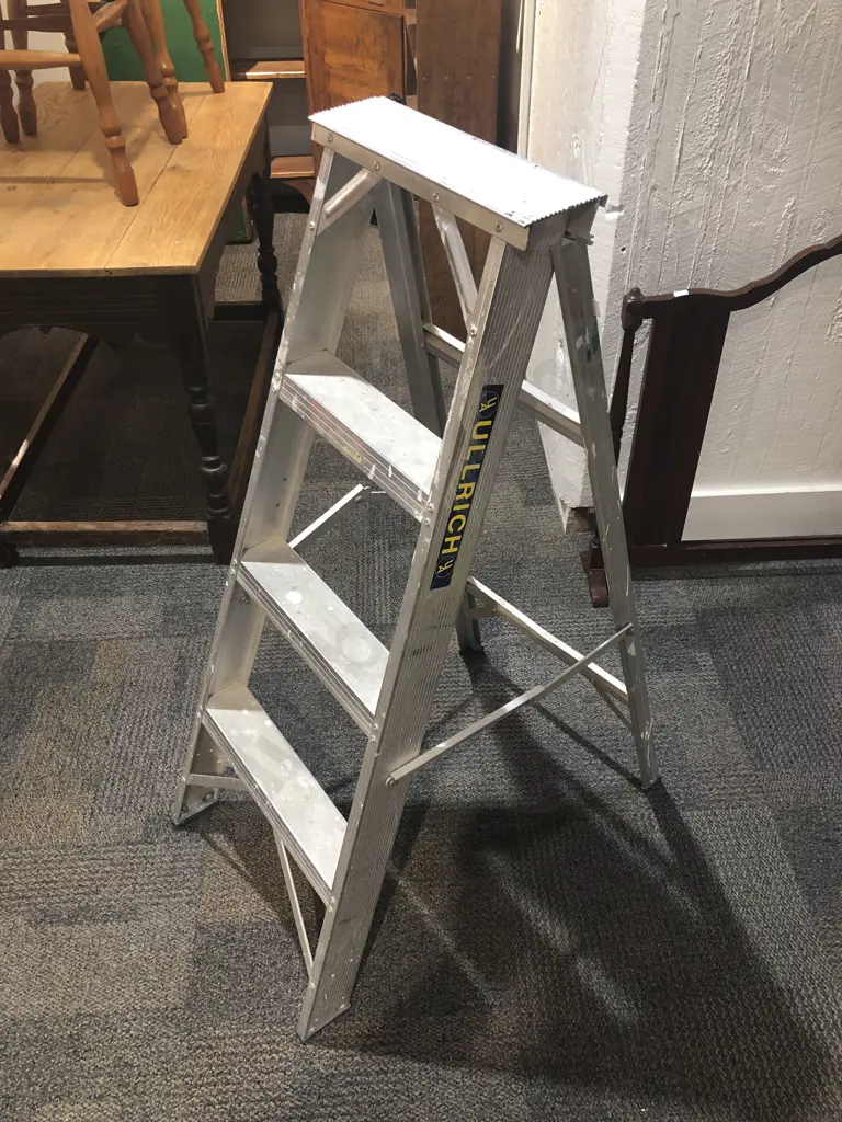 Aluminium Ladder Image 1++