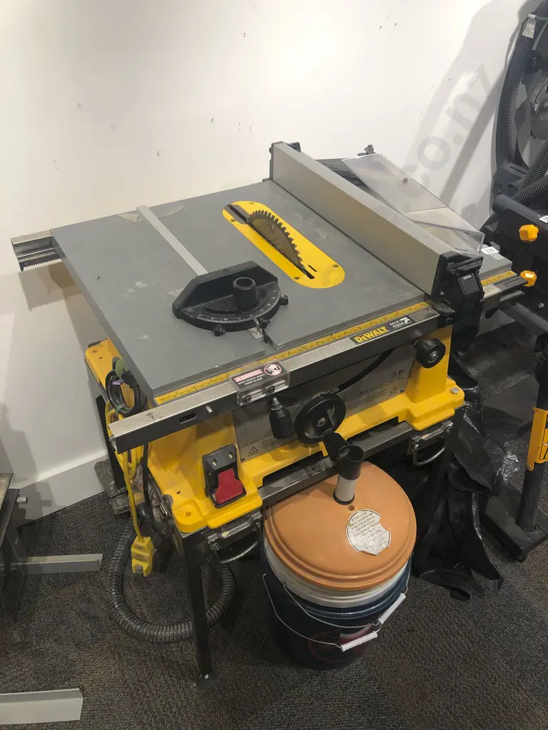 DeWalt Table Saw Image 1++