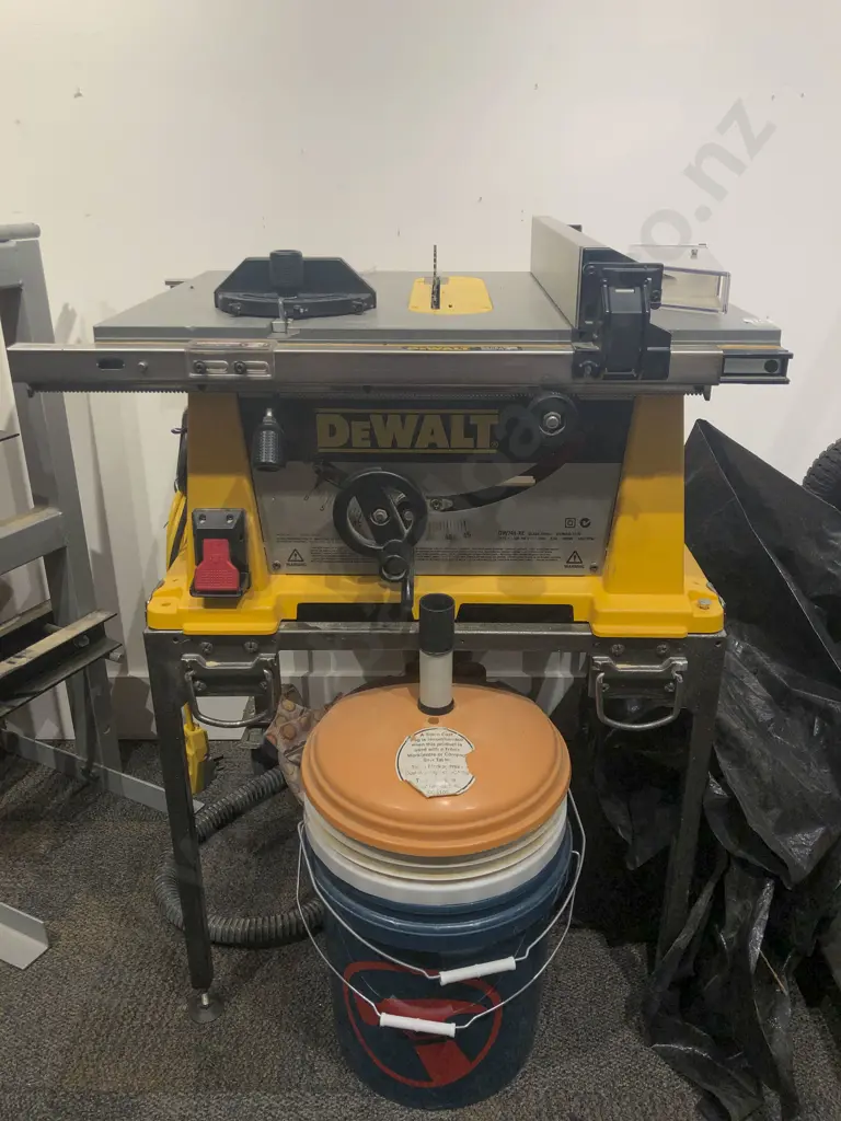 DeWalt Table Saw Image 1++