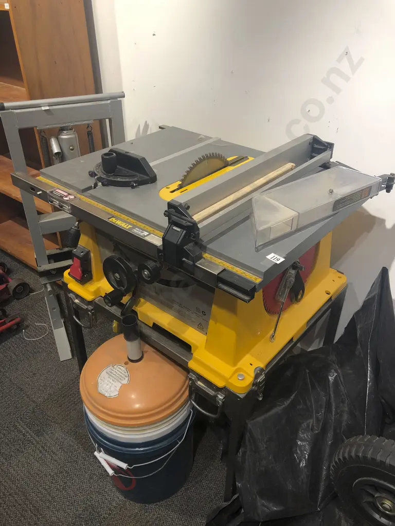 DeWalt Table Saw Image 1++