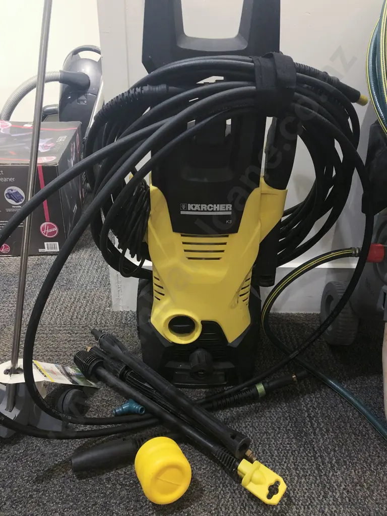 Karcher Water Blaster and Assorted Accessories Image 1++