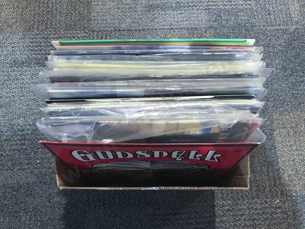 Quantity of Assorted Vinyl Records Image 1++