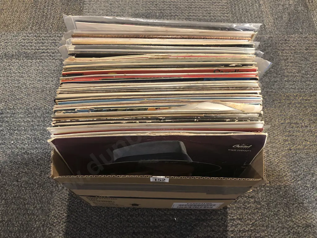Quantity of Assorted Crooner Including Frank Sinatra Image 1++