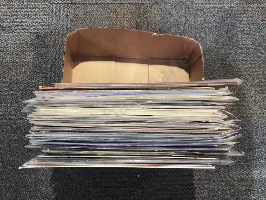 Quantity of Assorted Vinyl Records Including Dire Straits and Rod Stewart Image 1++