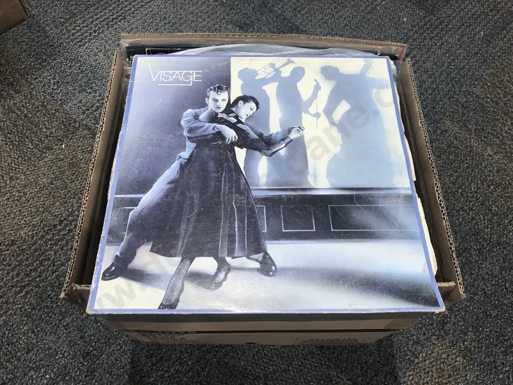 Quantity of Assorted Vinyl Records Image 1++