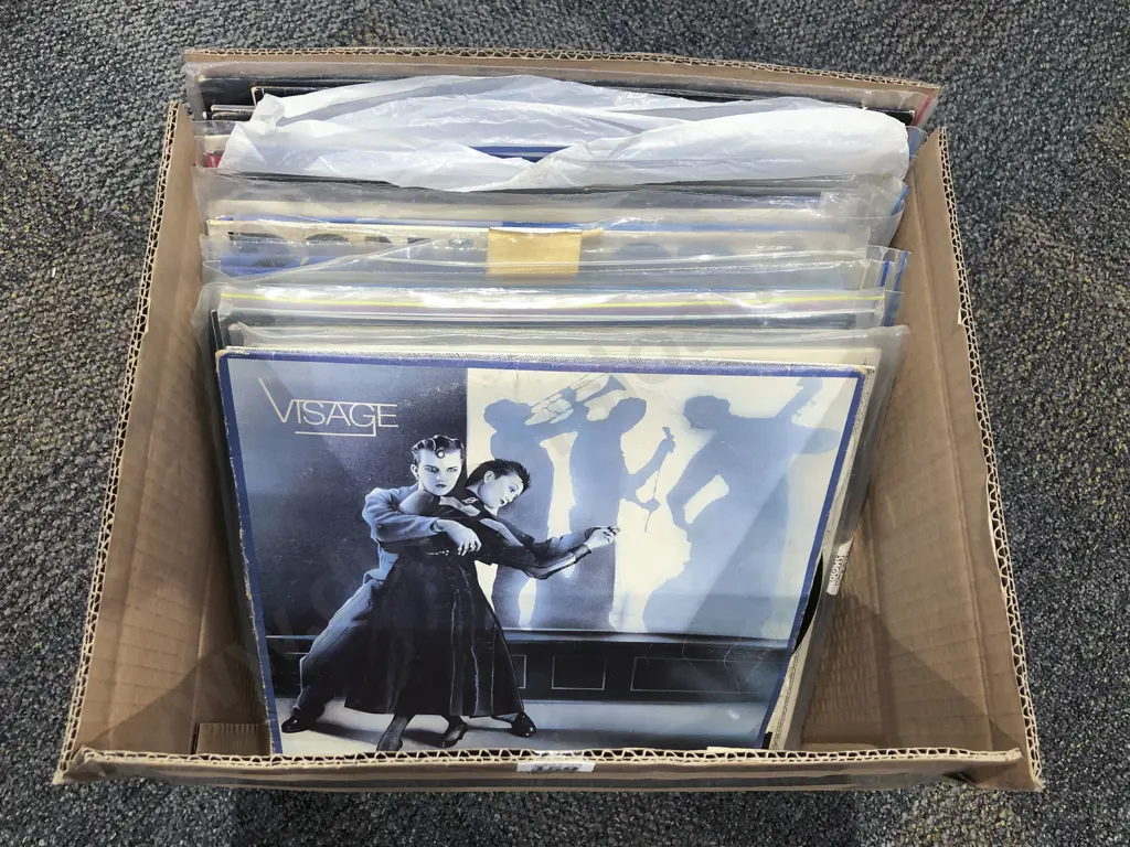Quantity of Assorted Vinyl Records Image 1++