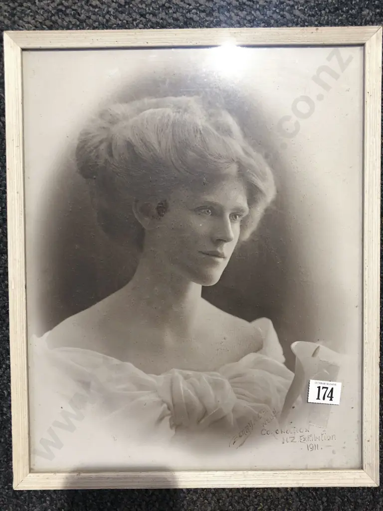 Edwardian Portrait Photograph NZ Exhibition 1911 Image 1++