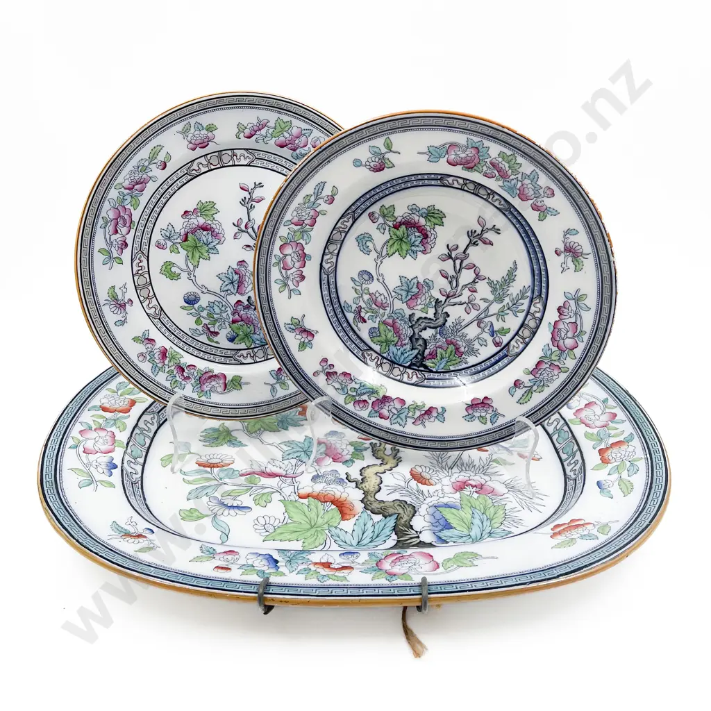 Dresden Doultons Ashette Together with Matching Plate and Shallow Bowl Image 1++