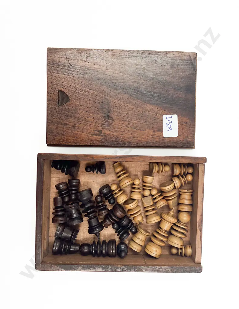 Small Chess Set Image 1++