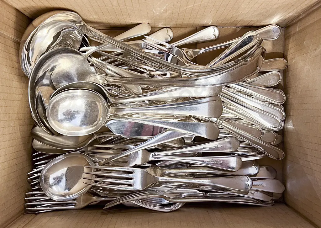 Quantity of Assorted S/P Cutlery Image 1++
