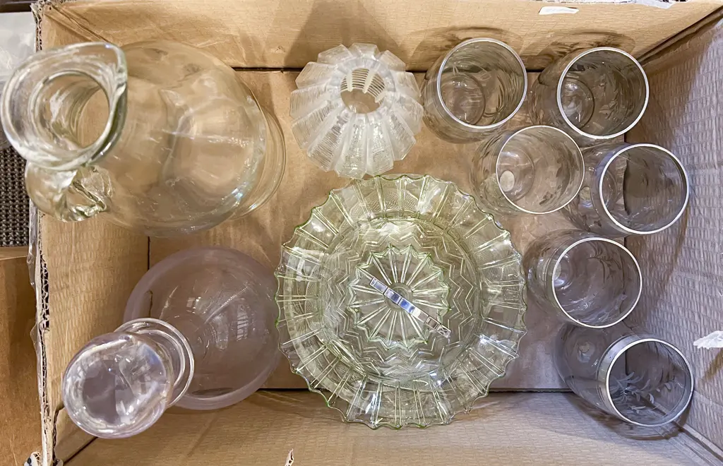 Quantity of Assorted Glassware Including Decanter Image 1++