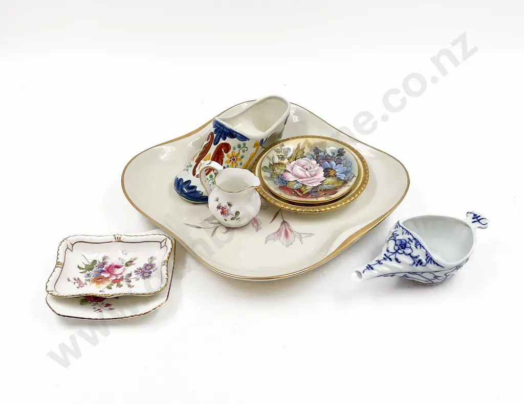 Quantity of Assorted Fancy China Including RCD Image 1++