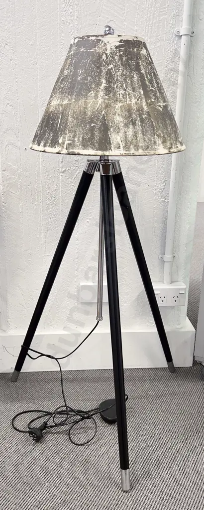 Modern Tripod Based Floor Lamp Image 1++