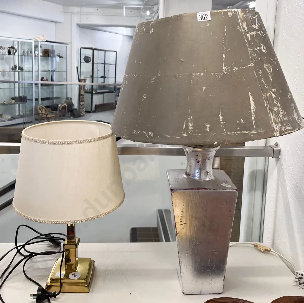 Two Assorted Table Lamps Image 1++