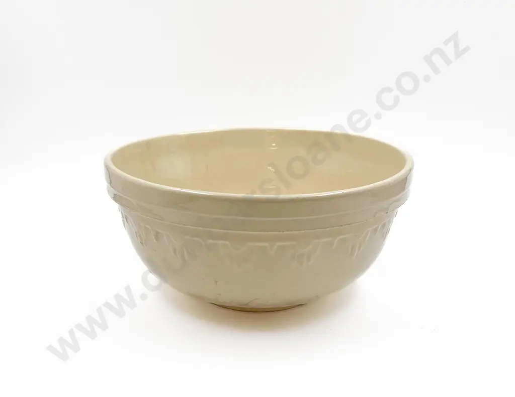 Large Vintage Mixing Bowl Image 1++