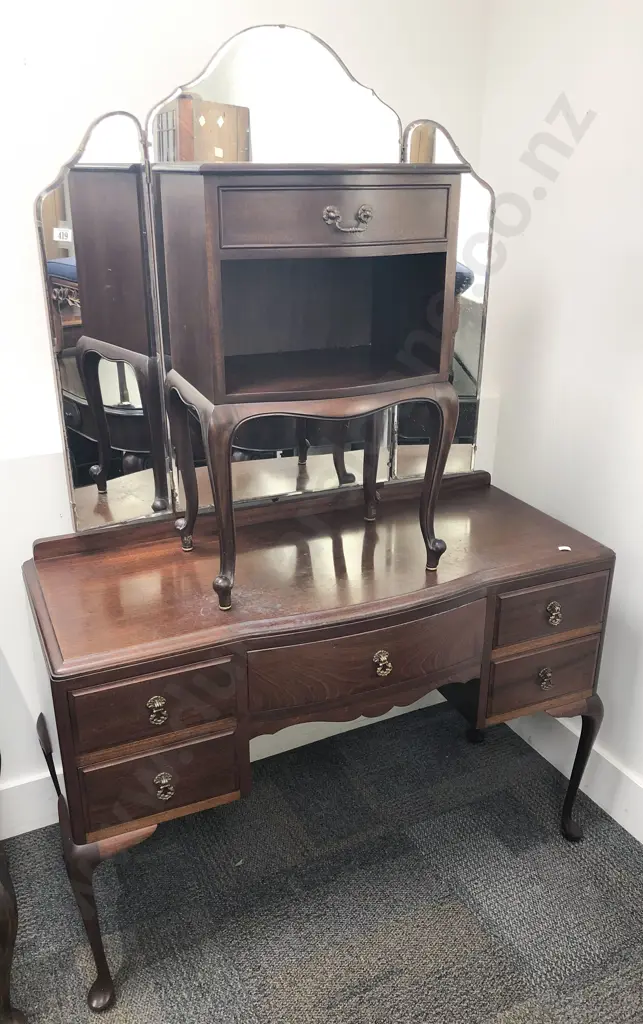 Mahogany Mirror Backed Dressing Table with Bedside Drawer Image 1++