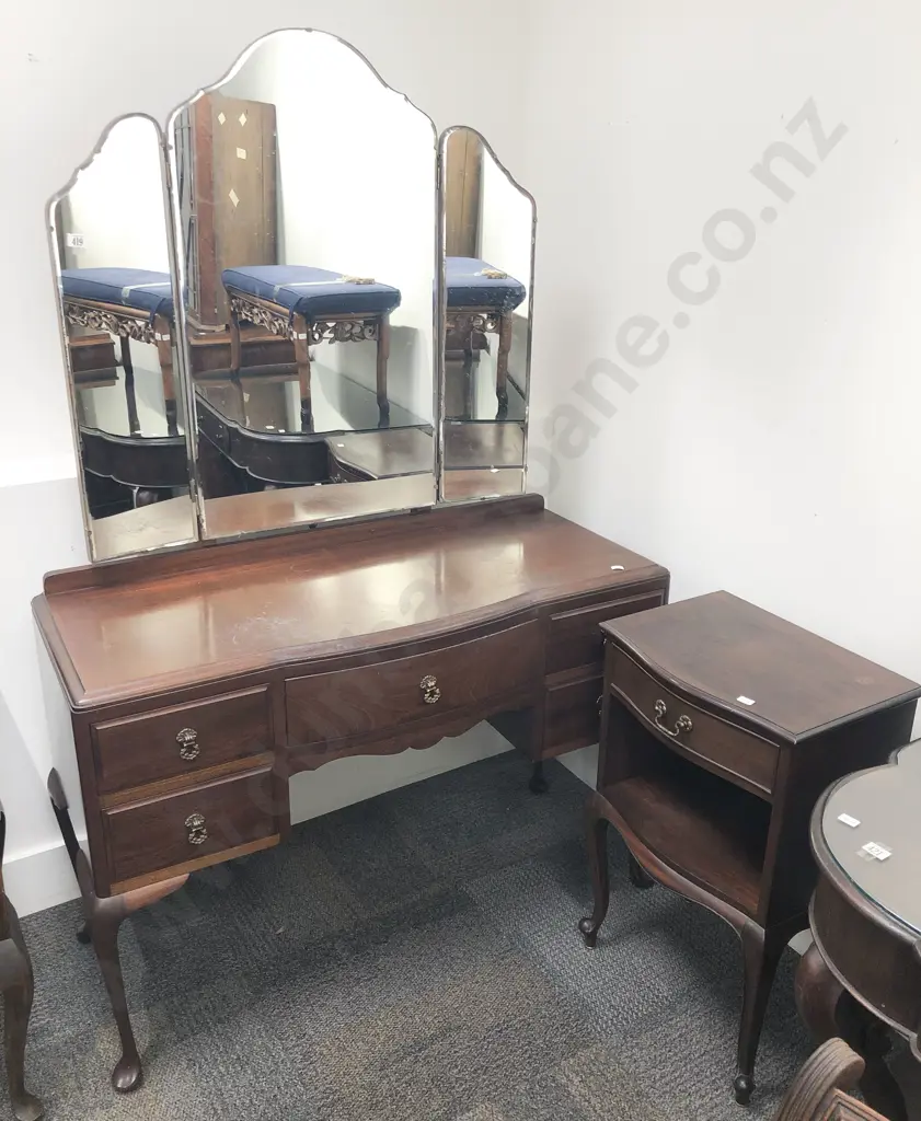 Mahogany Mirror Backed Dressing Table with Bedside Drawer Image 1++