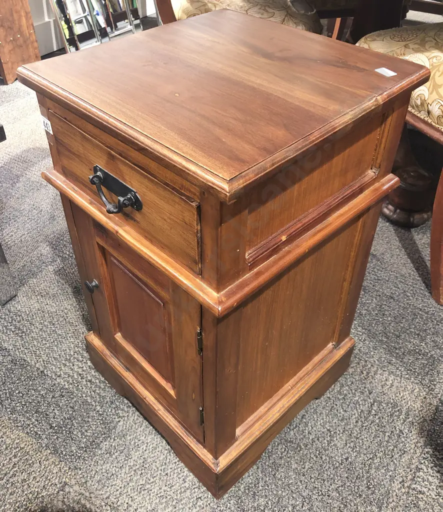 Single Drawer Bedside Cabinet Image 1++