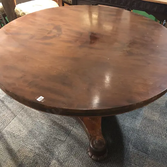 Victorian Circular Mahogany Dining Room Table