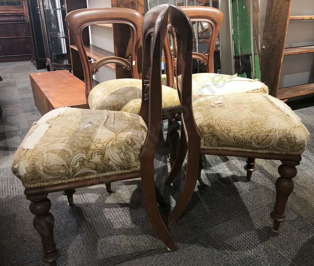 Four Victorian Mahogany Dining Chairs Image 1++
