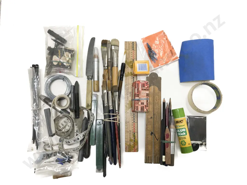 Box Susan Skerman Art Studio Materials Image 1++