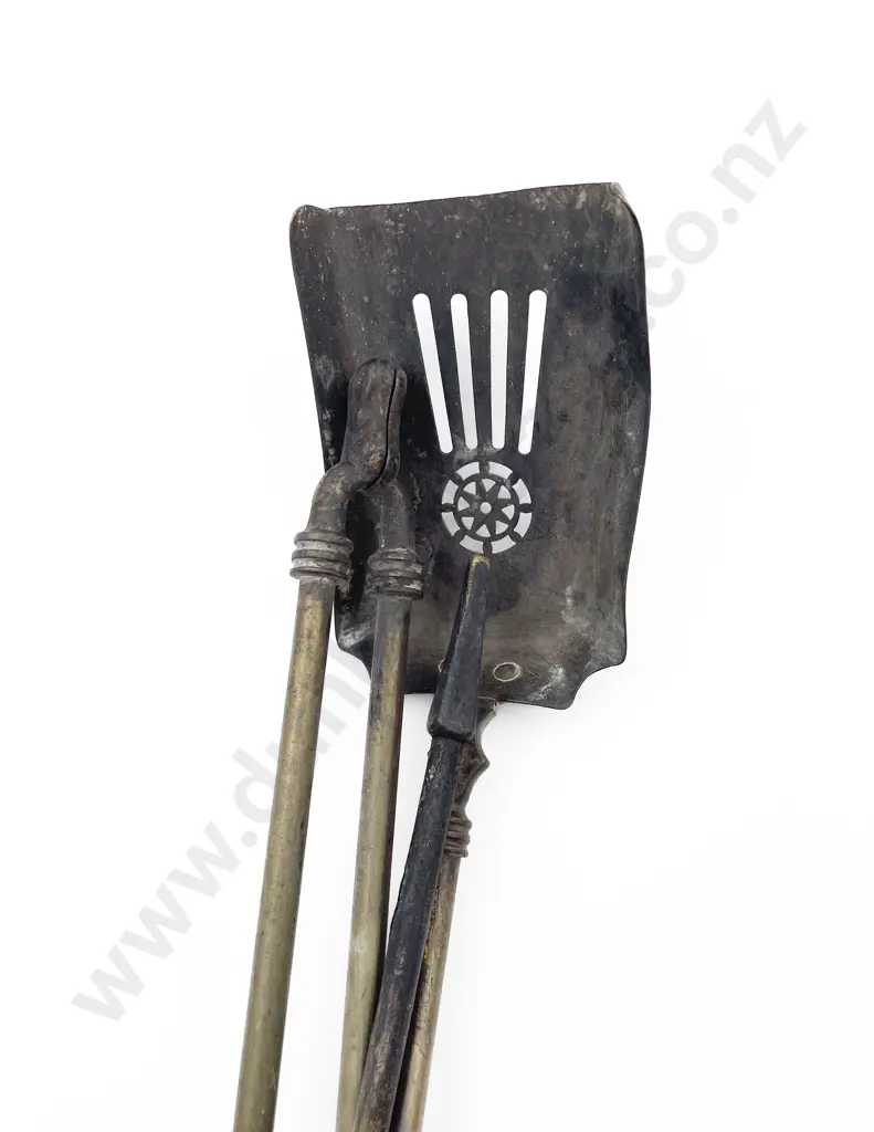 Pair & Single Fire Irons Image 1++