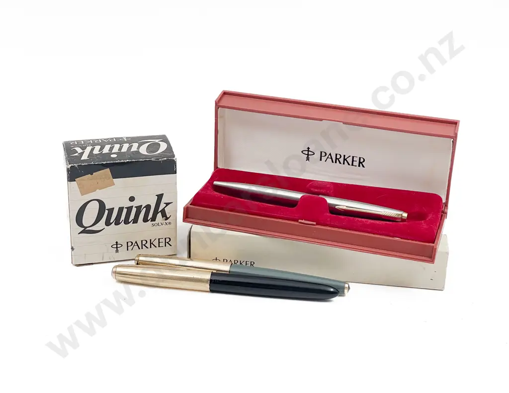 Two Parker Gold Plate and Resin Fountain Pens and Ball Point with Ink Image 1++