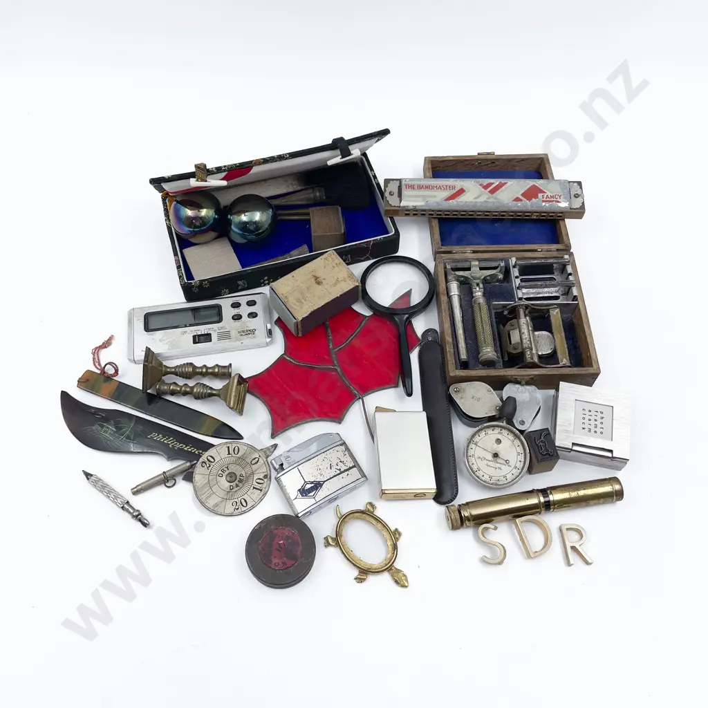 Small Collection "Bits & Pieces" Image 1++