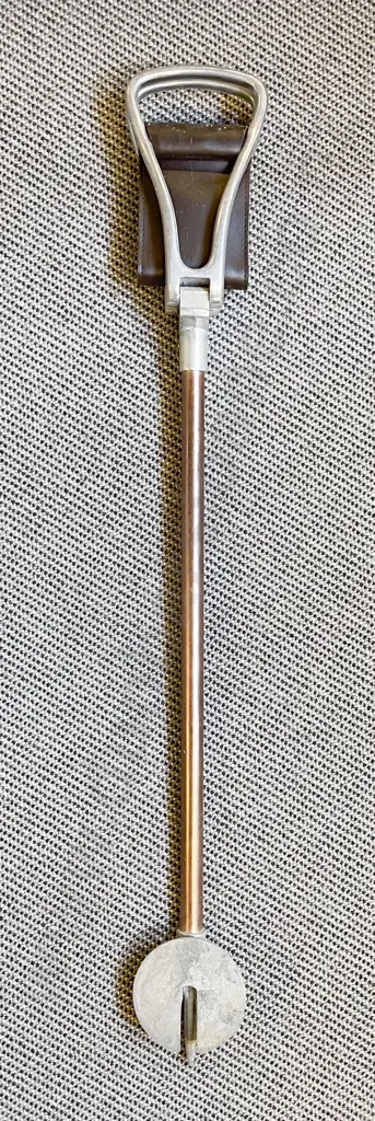 Vintage Shooting Stick Image 1++